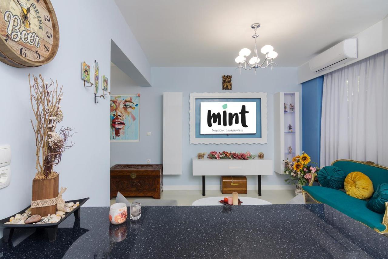 Wonderful Renovated Apartment With Private Patio Atény Exteriér fotografie