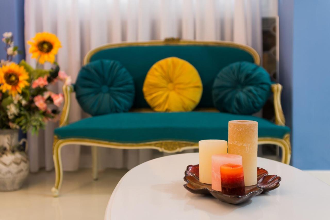 Wonderful Renovated Apartment With Private Patio Atény Exteriér fotografie