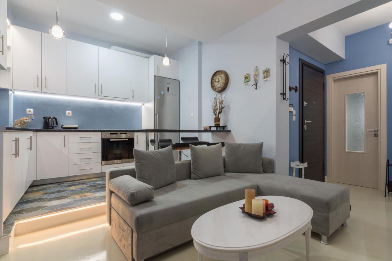 Wonderful Renovated Apartment With Private Patio Atény Exteriér fotografie